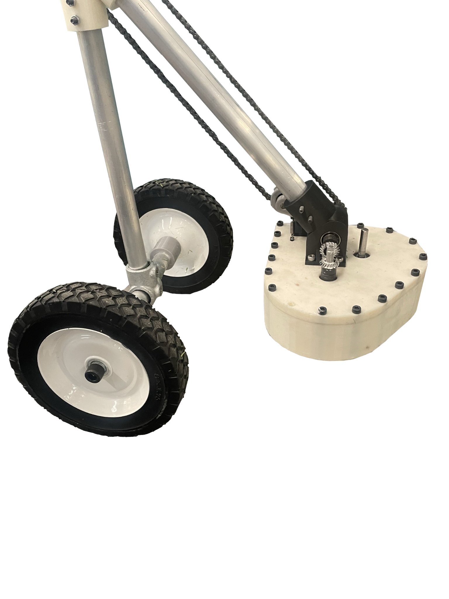 EcoTrim two-wheel chassis and front cutting-head enclosure